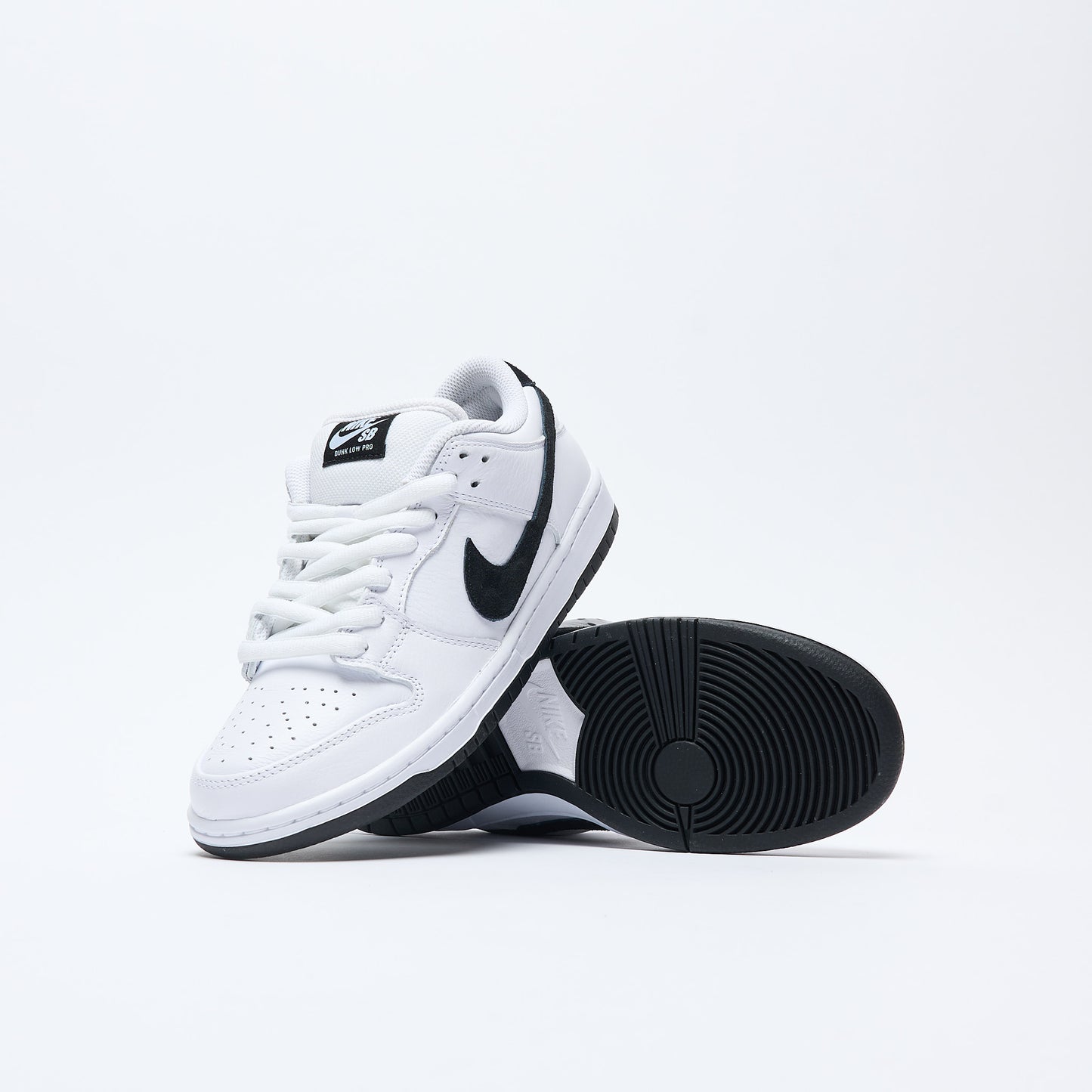 Nike SB - Zoom Dunk Low Pro (White/Black)