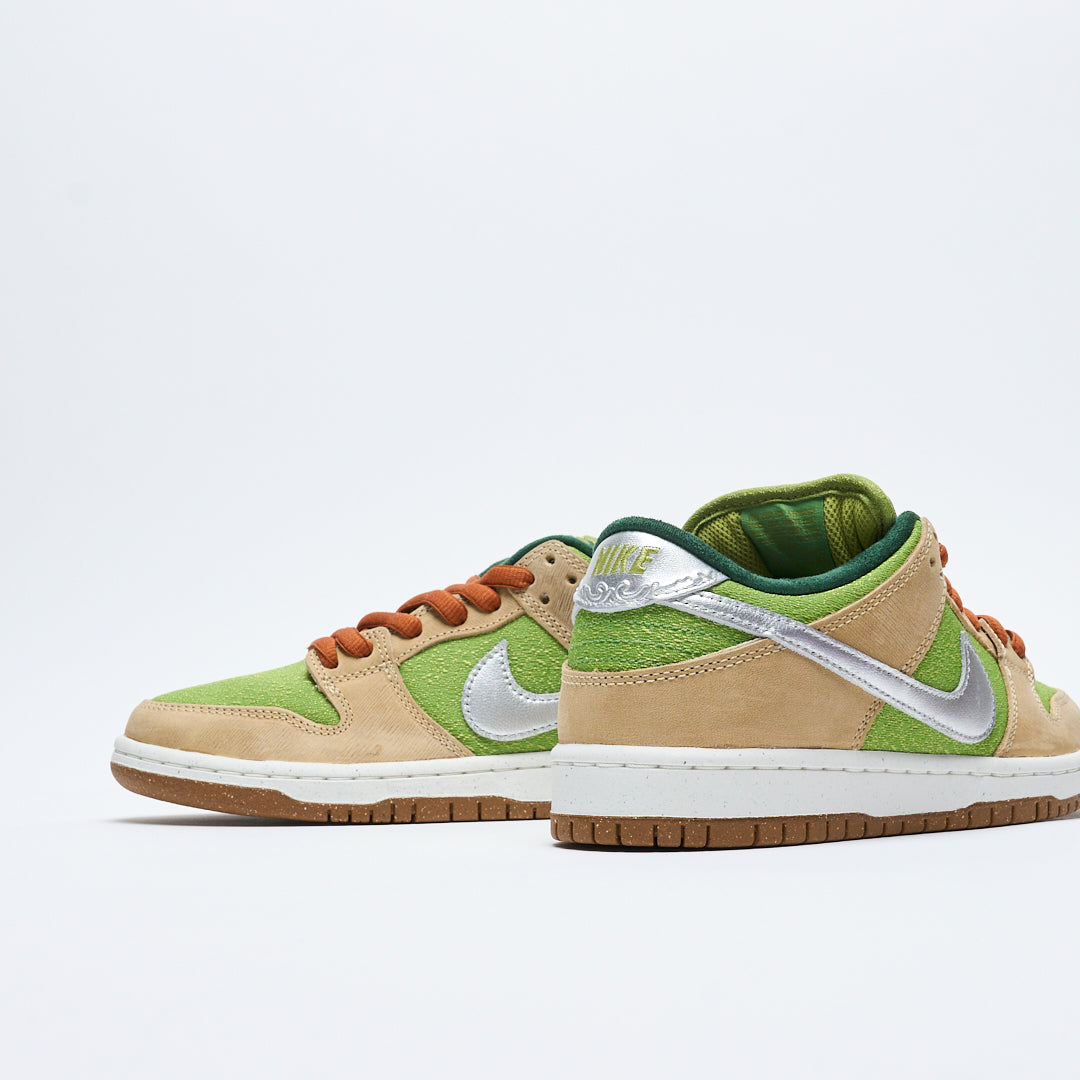 Nike SB - Dunk Low Pro WC "Escargot" (Sesame/Metallic Silver-Pear-Fir)