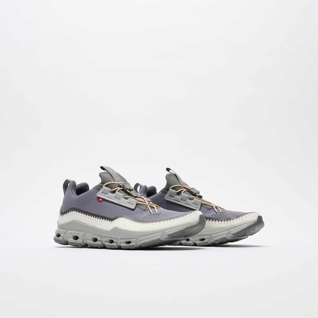 ON - Cloudaway (Asphalt/Ivory)