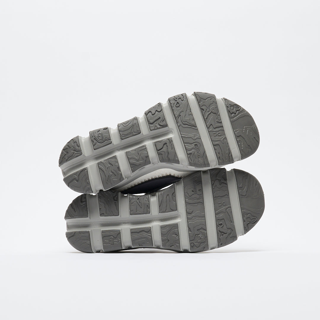 ON - Cloudaway (Asphalt/Ivory)
