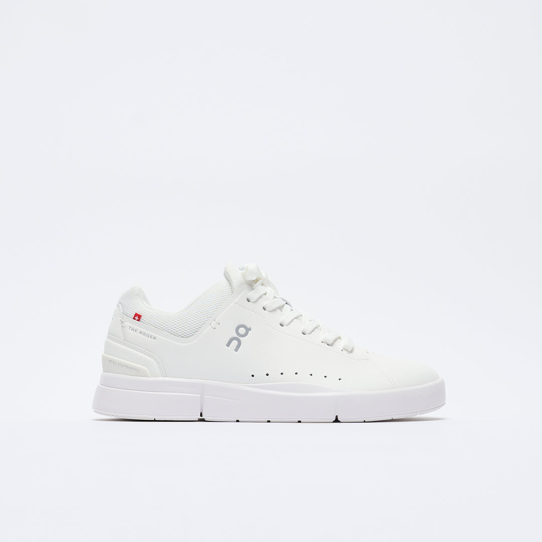 ON - The Roger Center Court Men (White/Undyed)