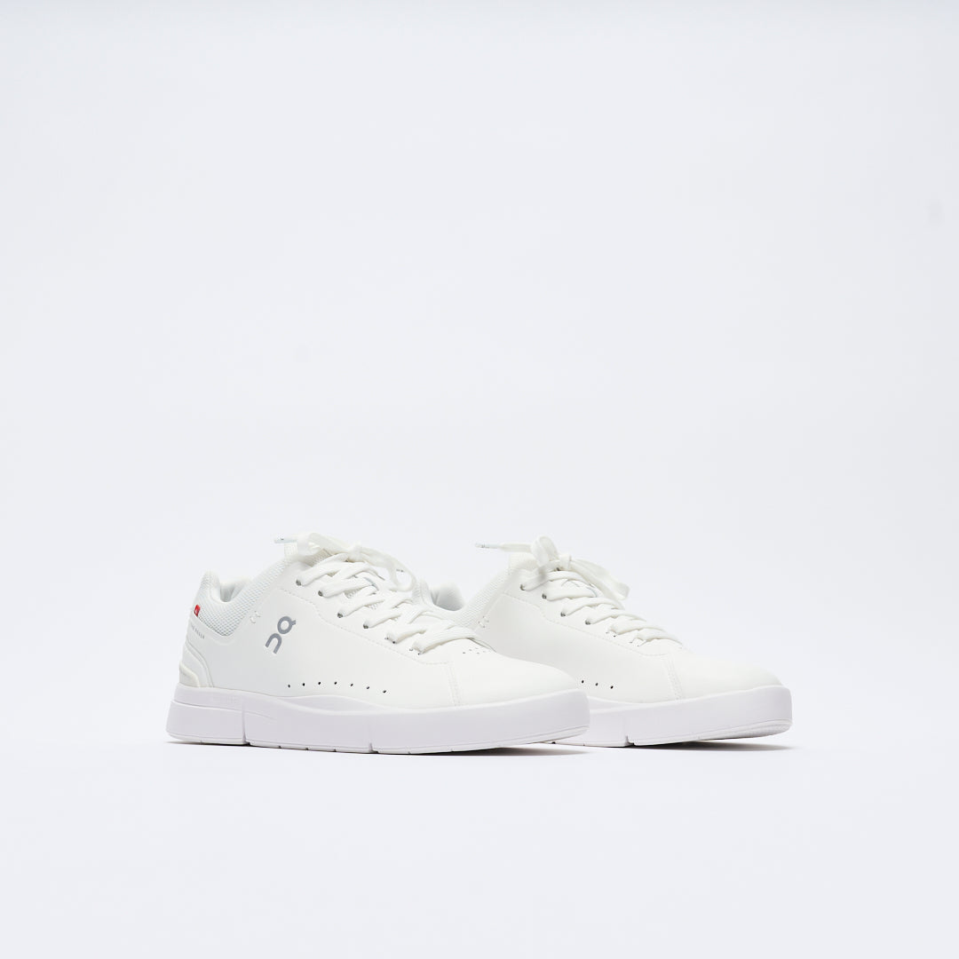 ON - The Roger Center Court Men (White/Undyed)