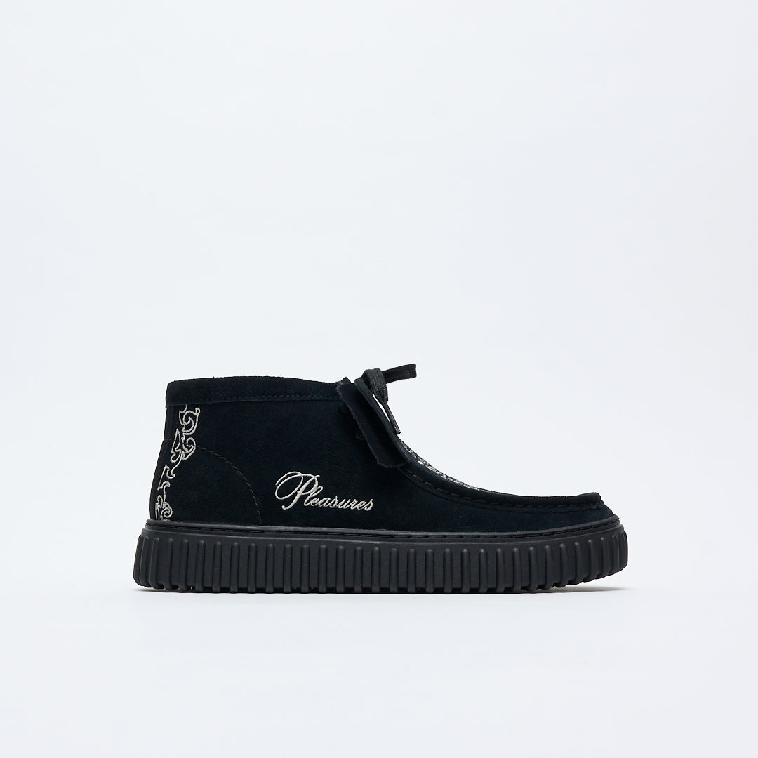 Pleasures x Clarks Originals - Torhill Woven (Black)