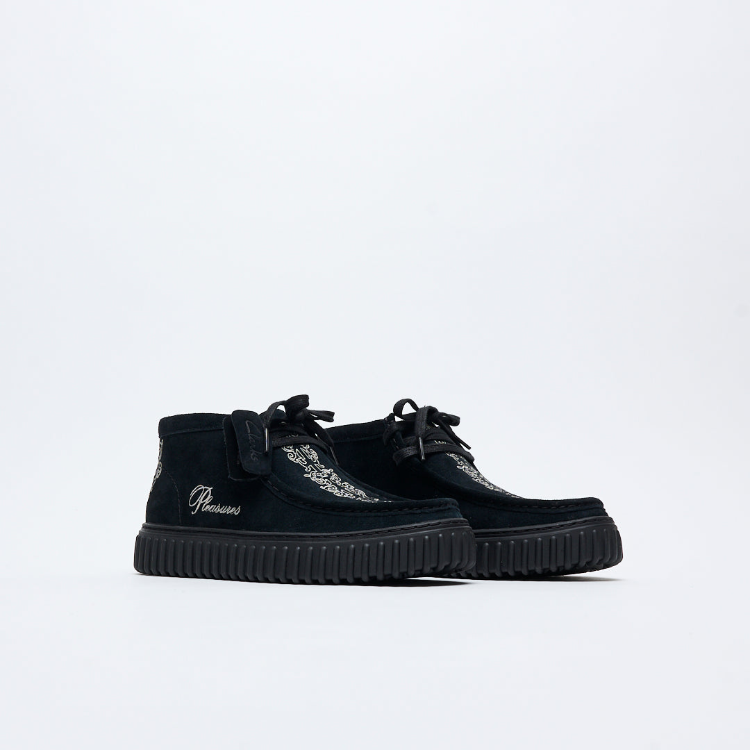 Pleasures x Clarks Originals - Torhill Woven (Black)