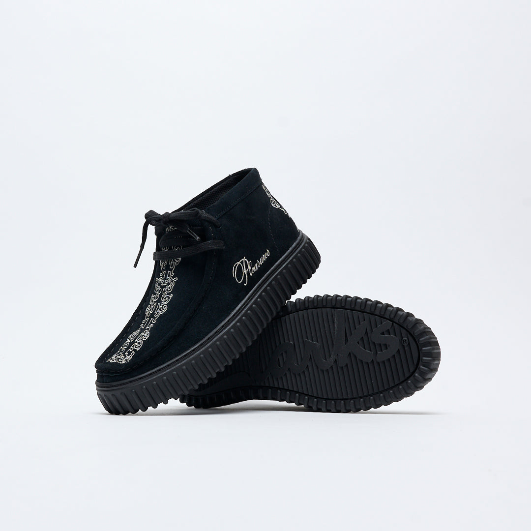 Pleasures x Clarks Originals - Torhill Woven (Black)