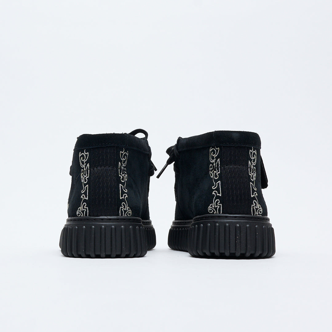 Pleasures x Clarks Originals - Torhill Woven (Black)
