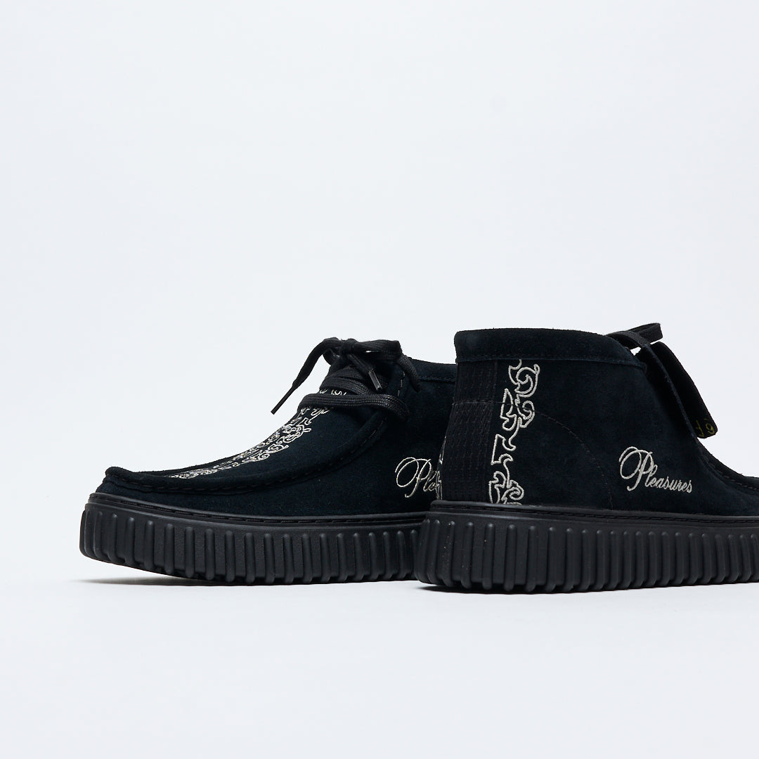 Pleasures x Clarks Originals - Torhill Woven (Black)
