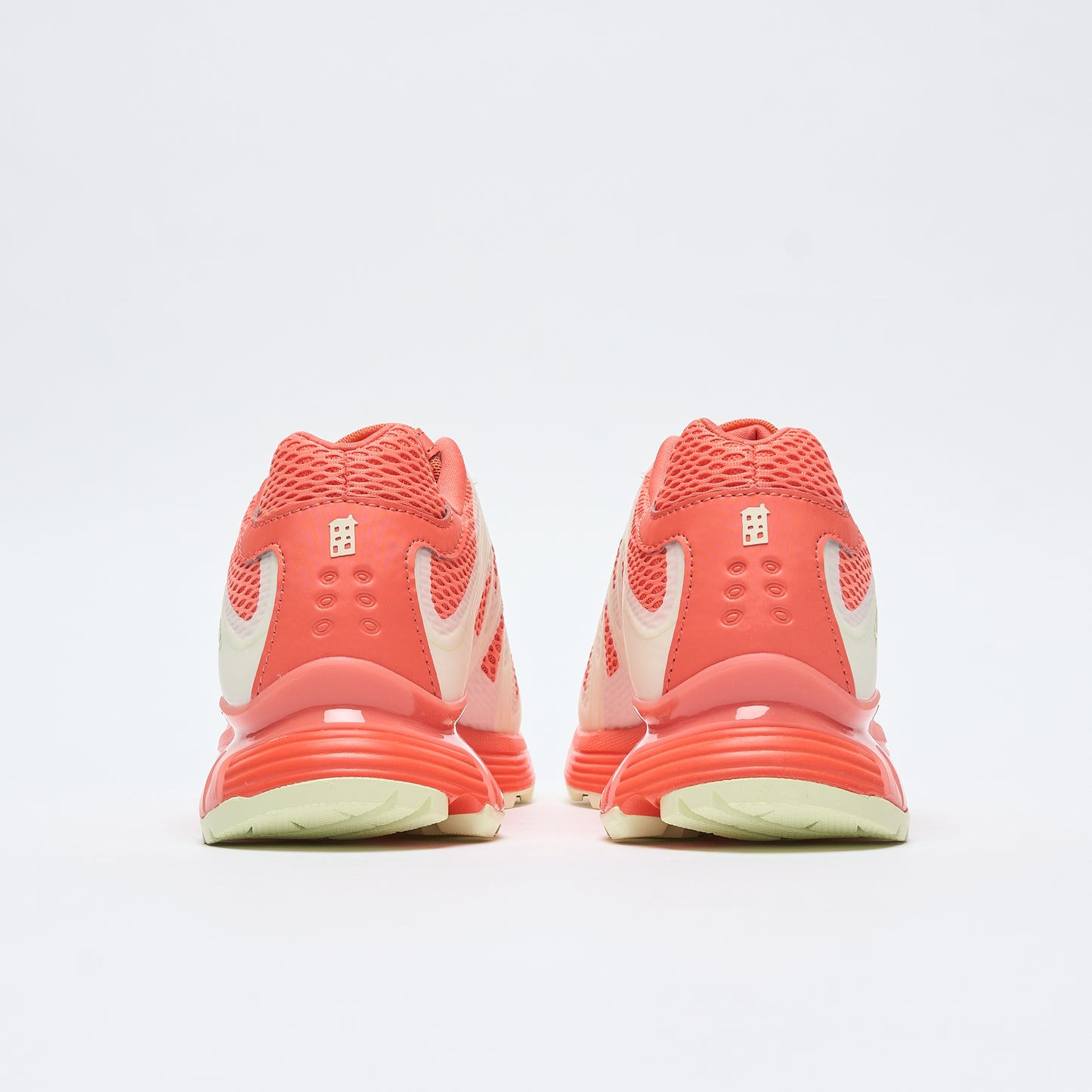 Ama Lou x Salomon - XT-Whisper Void (Vanilla Ice/Fusion Coral/Emberglow)