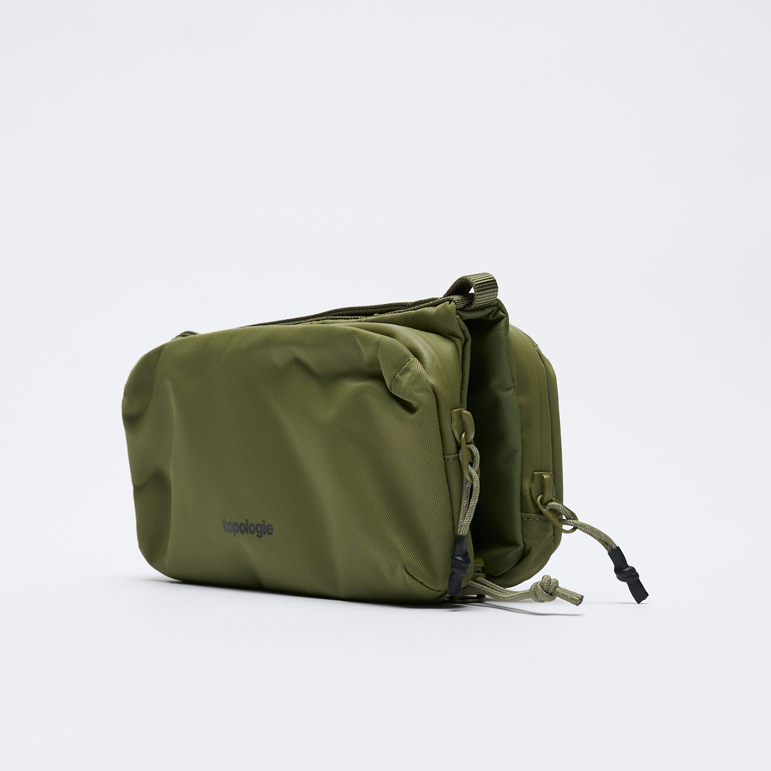 Topologie - Wares Bags Bottle Sacoche (Olive Bomber)