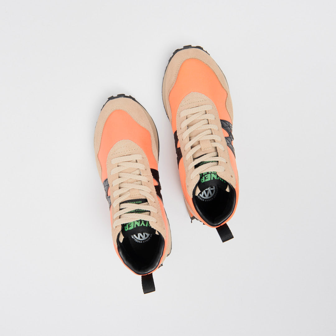 Karhu x Vyner Articles - M-Runner (Smoke Gray/Nectarine)