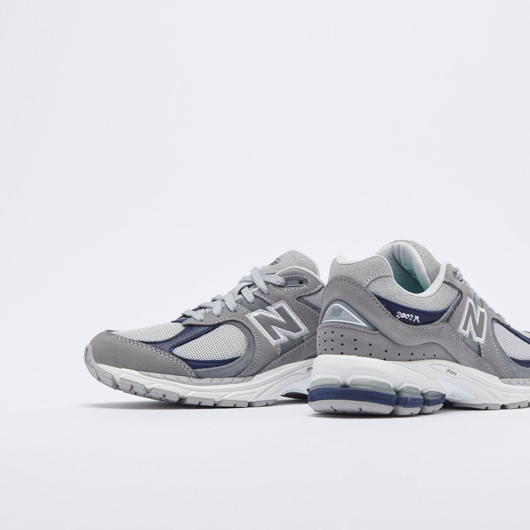 New Balance - M 2002 RTH This is Never That "The 2022 Dowtown Run"