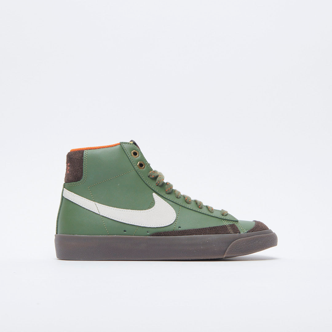 Nike - Blazer Mid 77' Vintage (Army Olive)