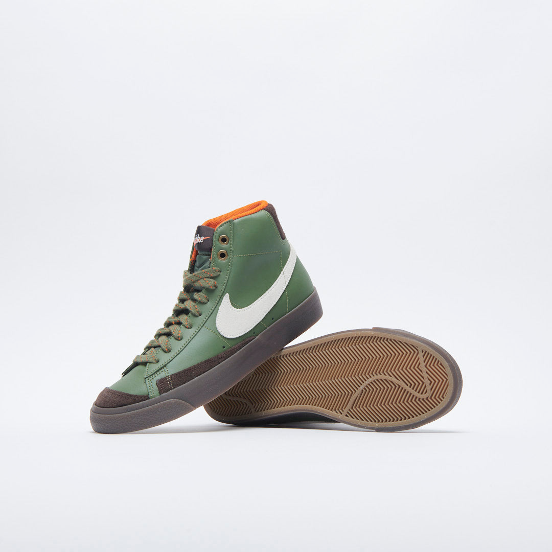 Nike - Blazer Mid 77' Vintage (Army Olive)