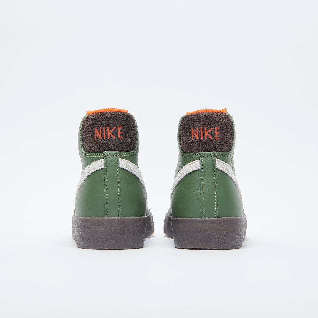 Nike - Blazer Mid 77' Vintage (Army Olive)