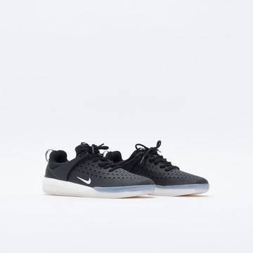 Nike SB - Nyjah 3 (Black/White)