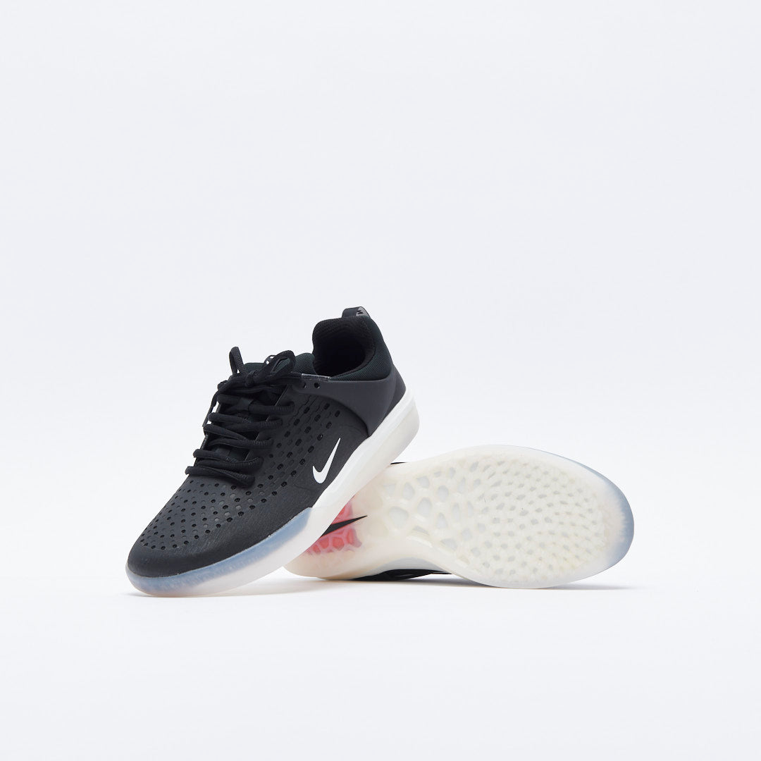 Nike SB - Nyjah 3 (Black/White)