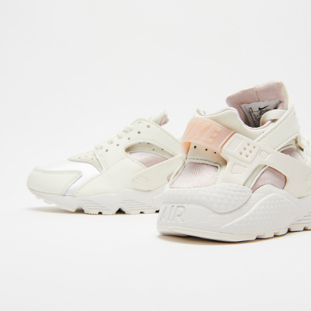 Nike Wmns Air Huarache Premium