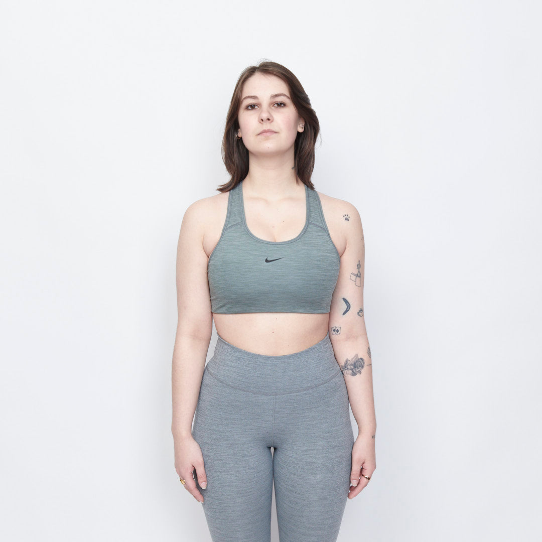 Nike - Wmns Medium Support Bra (Iron Grey)