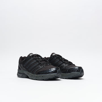 ADIDAS - Adistar Control 5 Core Black / Grey Six / Iron Metallic