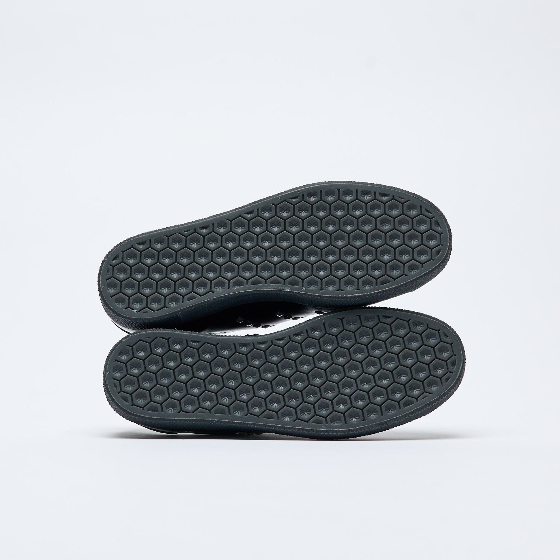 Chaussures - DIME x ADIDAS Skateboarding - Gazelle ADV (Black)