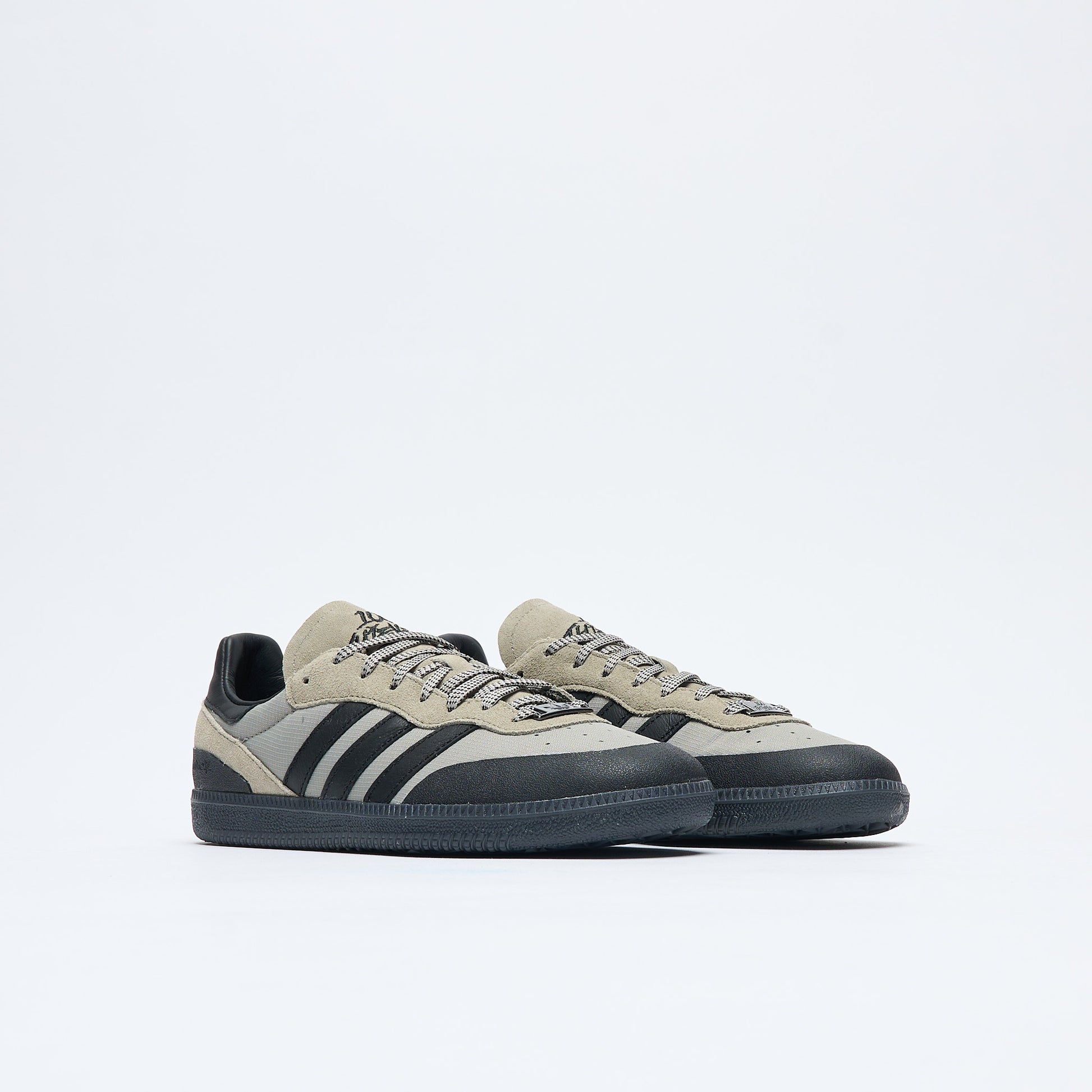 100 Thieves x Adidas - Palos Hills (Silver Pebble/Core Black)