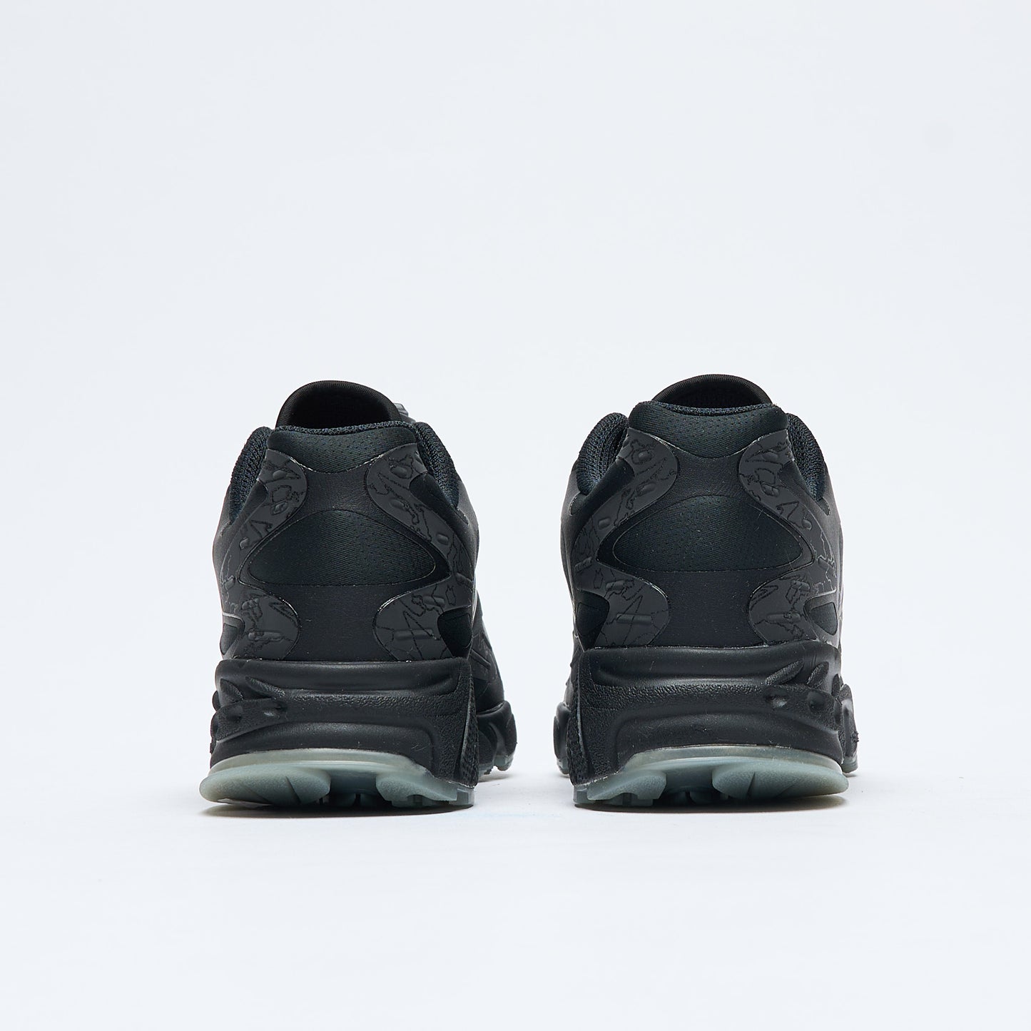 100 Thieves x Adidas - Savage (Core Black / Silver Pebble)