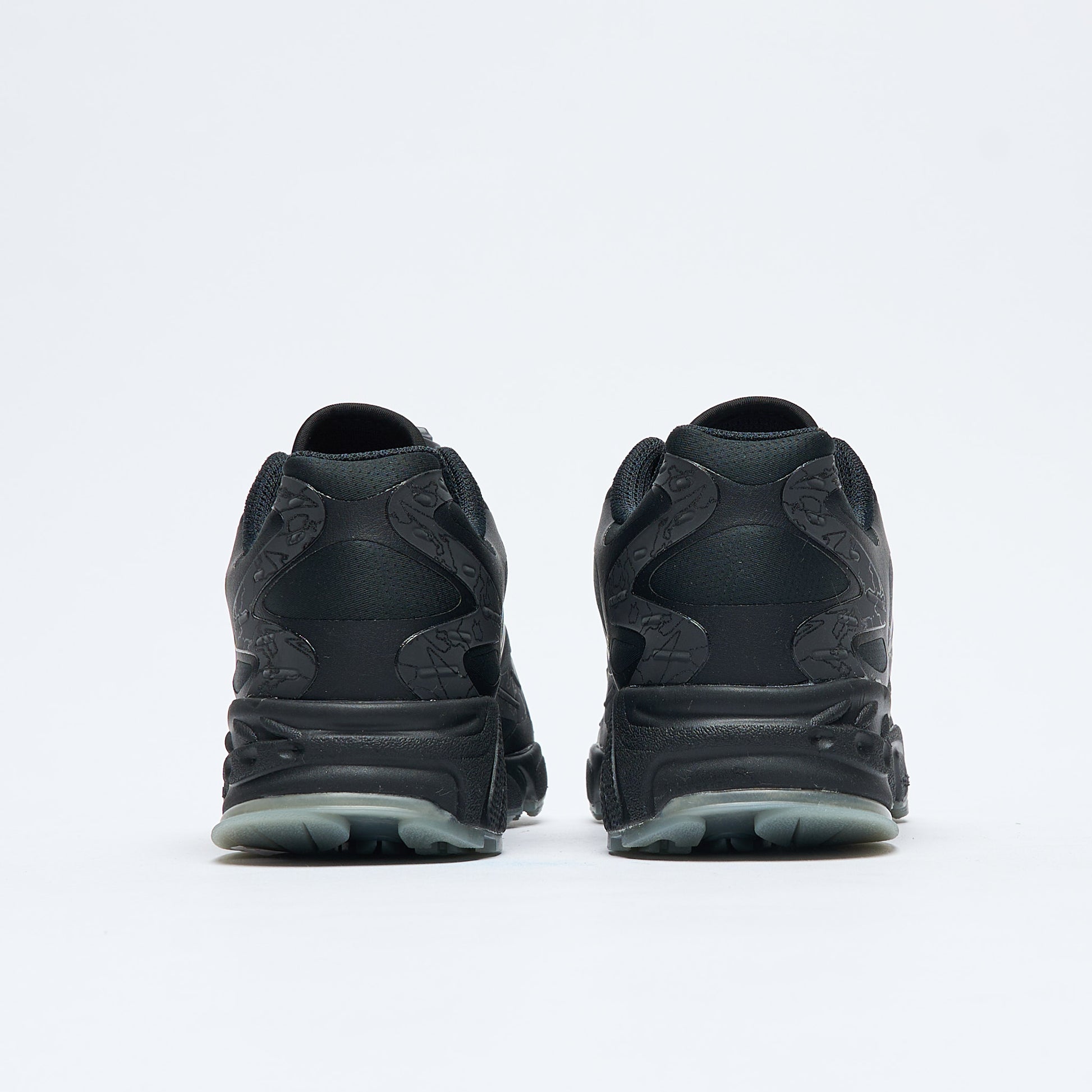 100 Thieves x Adidas - Savage (Core Black / Silver Pebble)