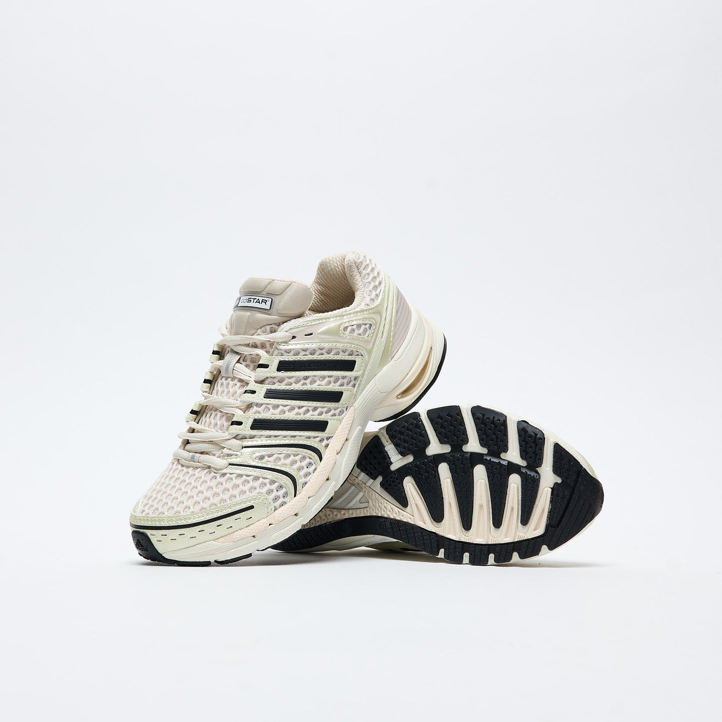 ADIDAS - Adistar Control 5 (Cloud White/Core Black/Alumina)