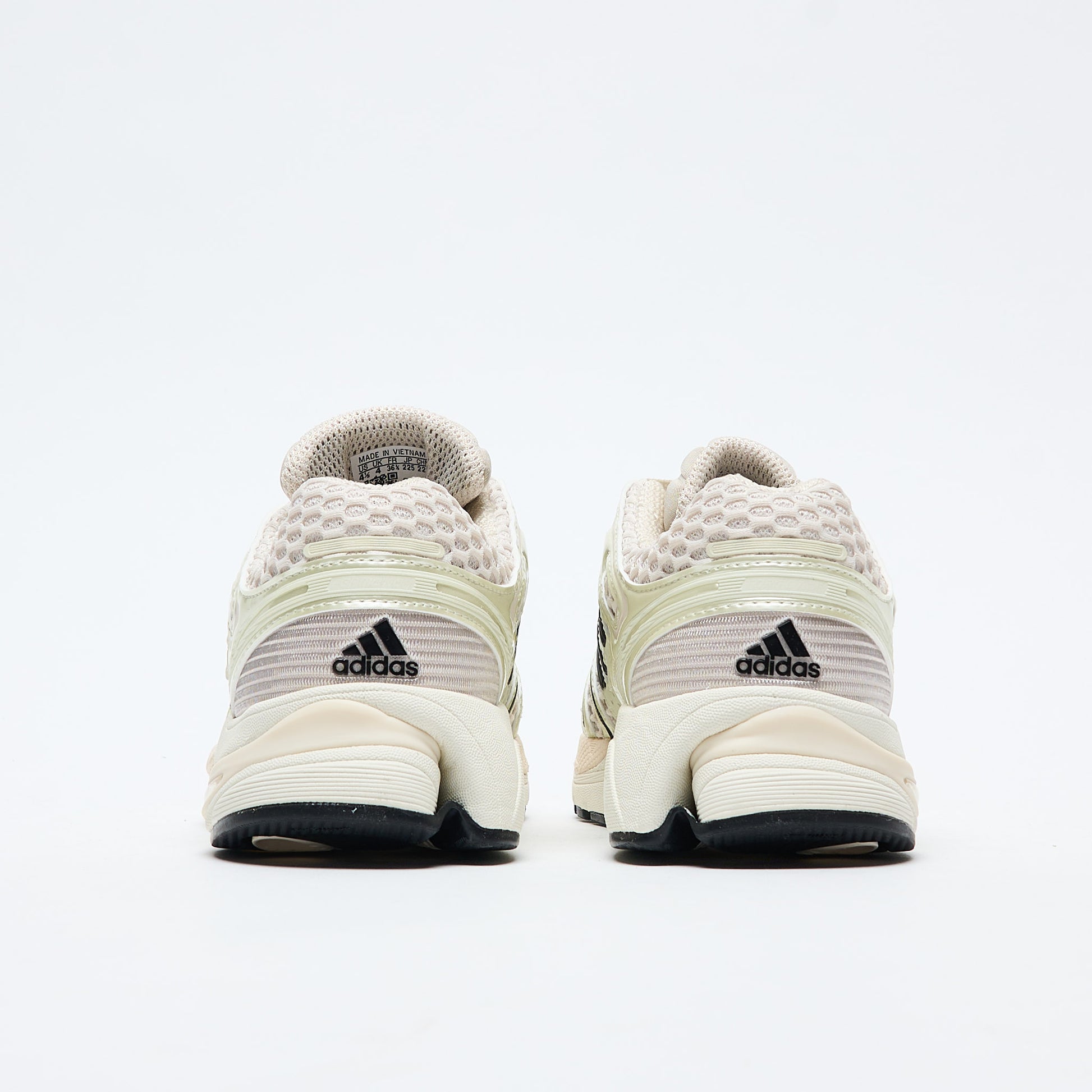 ADIDAS - Adistar Control 5 (Cloud White/Core Black/Alumina)
