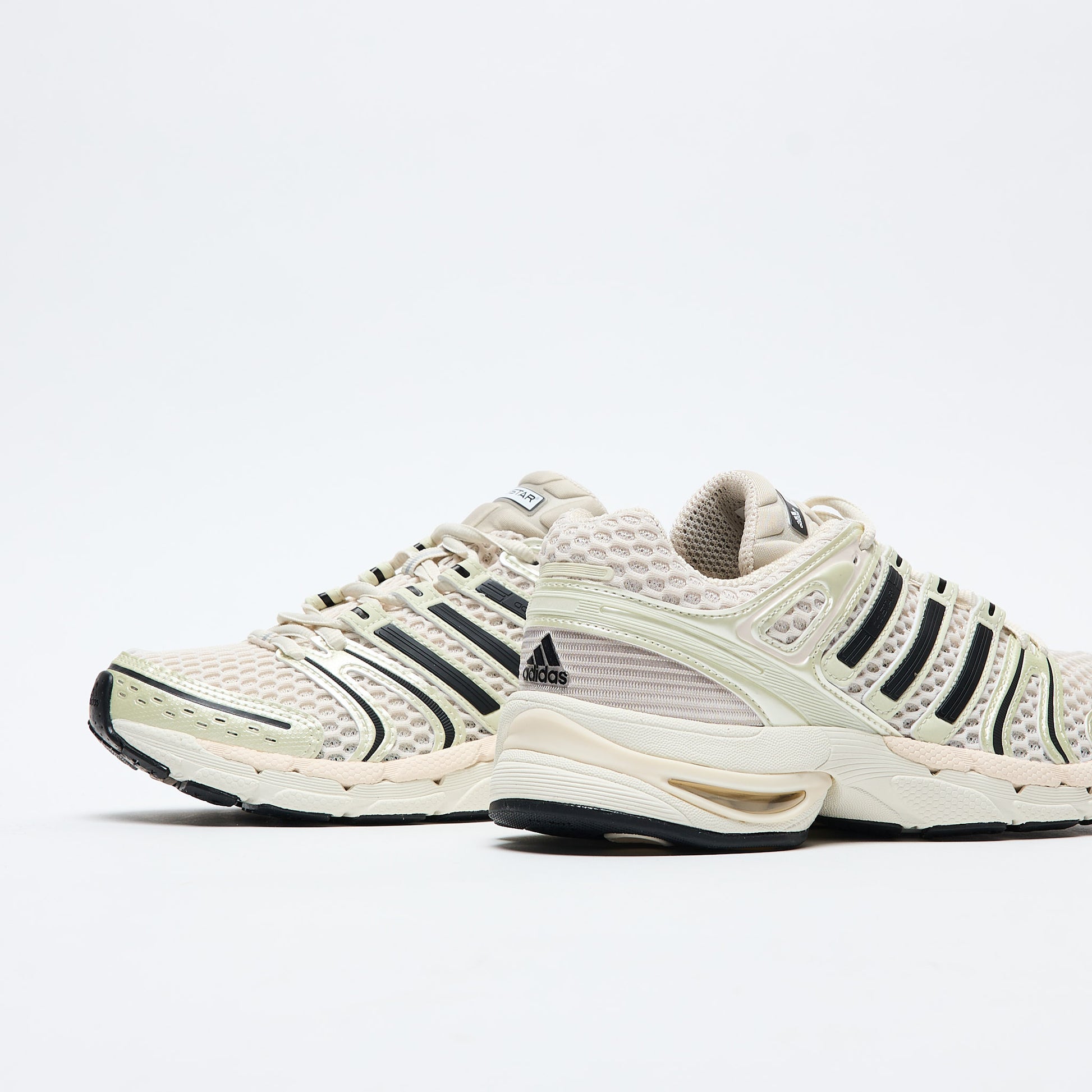 ADIDAS - Adistar Control 5 (Cloud White/Core Black/Alumina)
