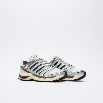 ADIDAS - Adistar Control 5 (Cloud White/Core Black/Core White)