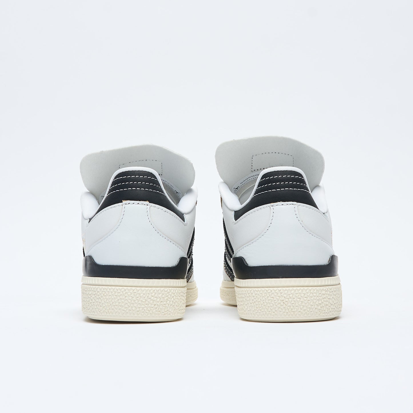 ADIDAS Skateboarding  - Busenitz Pro (Crystal White/Core Black/Off White)