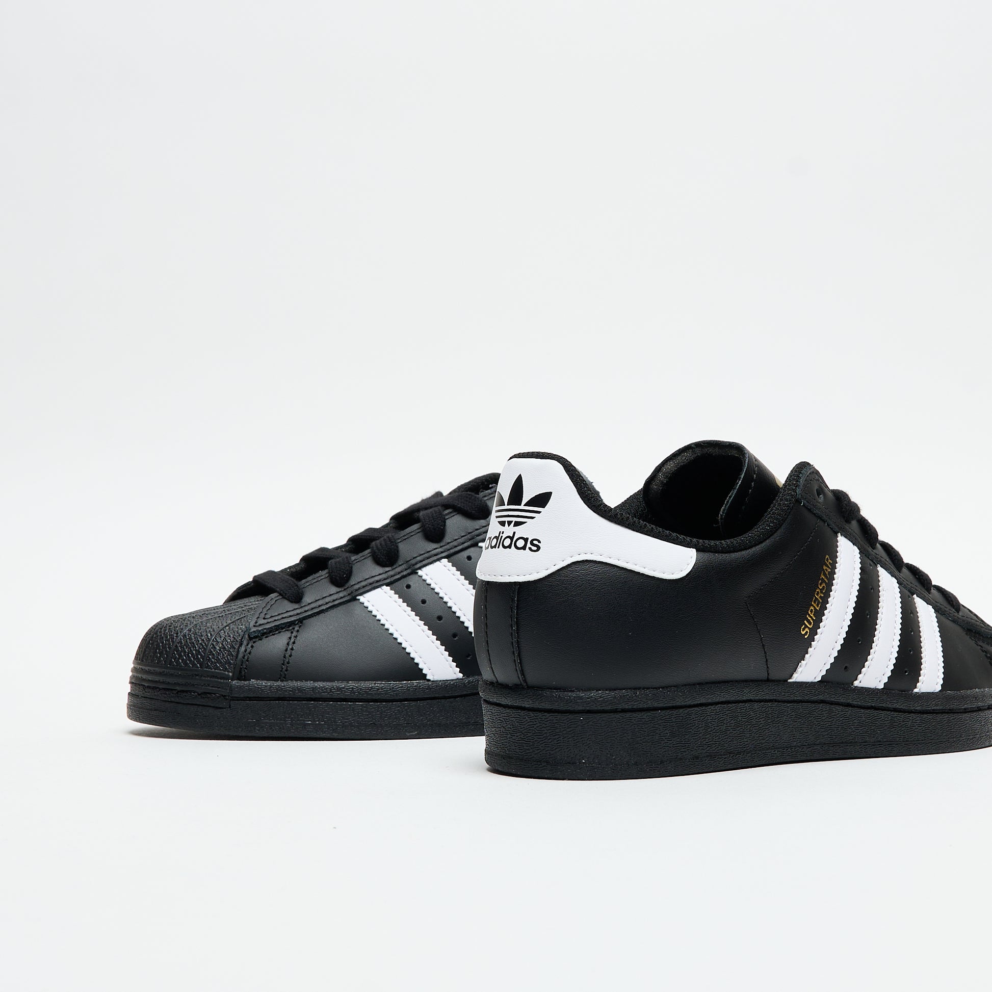 ADIDAS Skateboarding - Superstar ADV (Black/White)