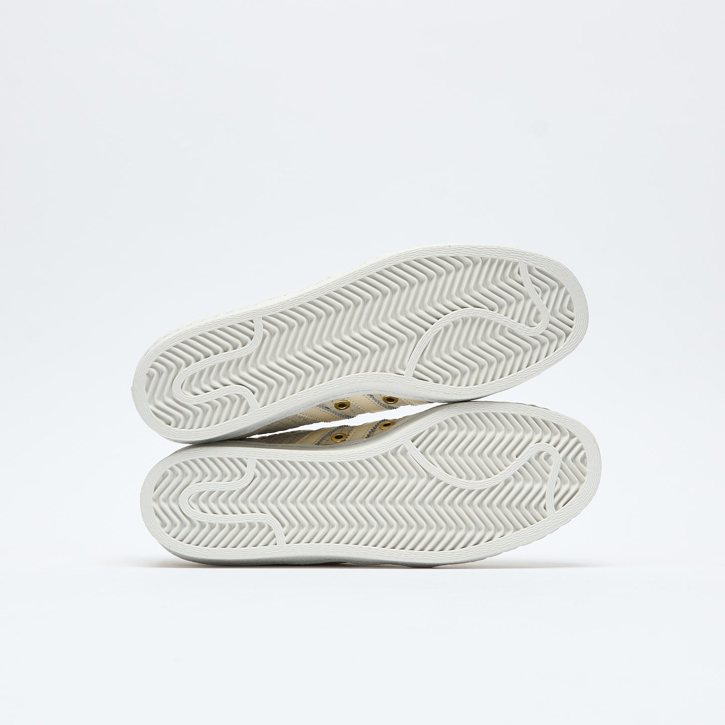 ADIDAS Skateboarding - Superstar x Arrow and Beast (Wonder White/Crystal White)