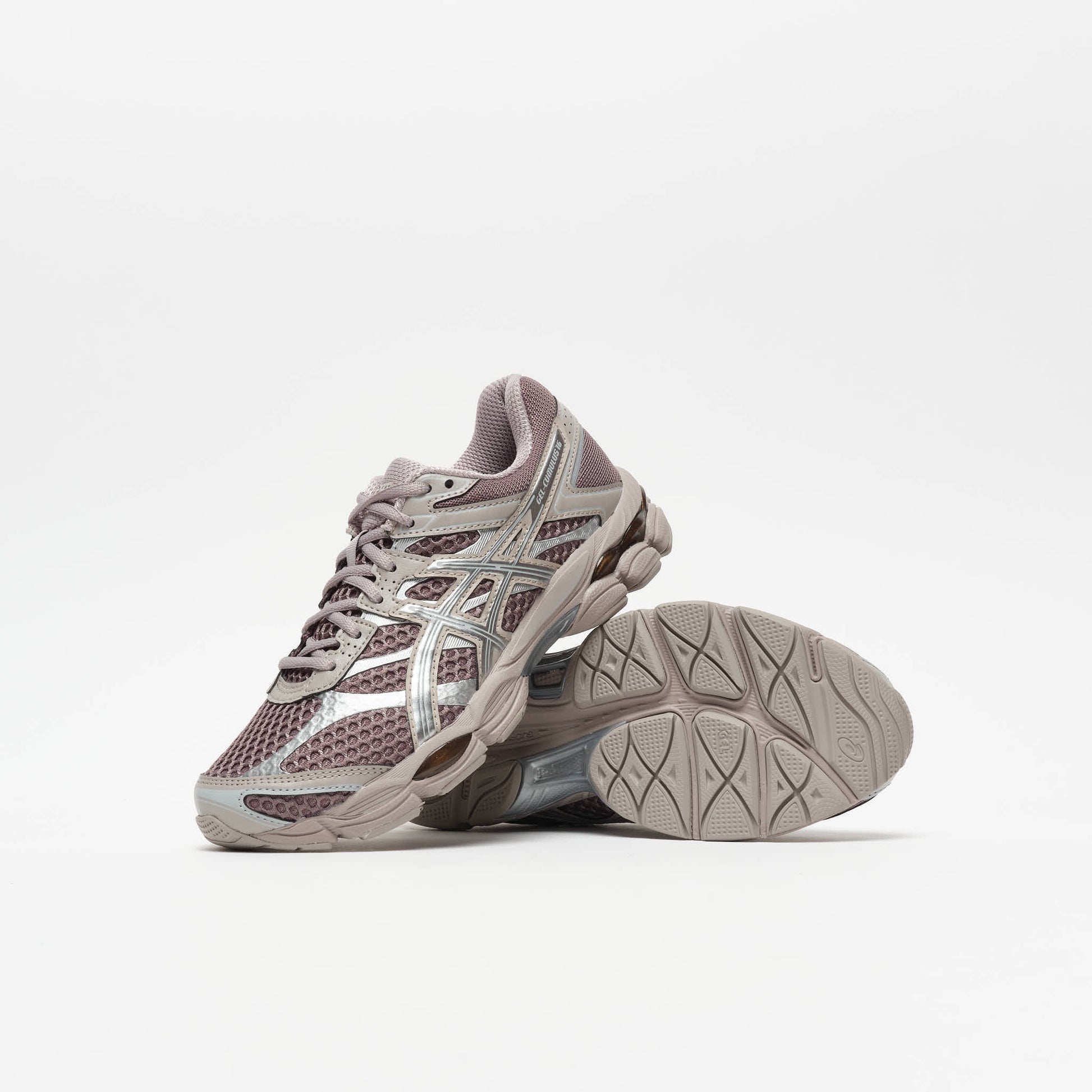 Asics Sportstyle - Gel-Cumulus 16 (Cocoa Powder/Pure Silver)