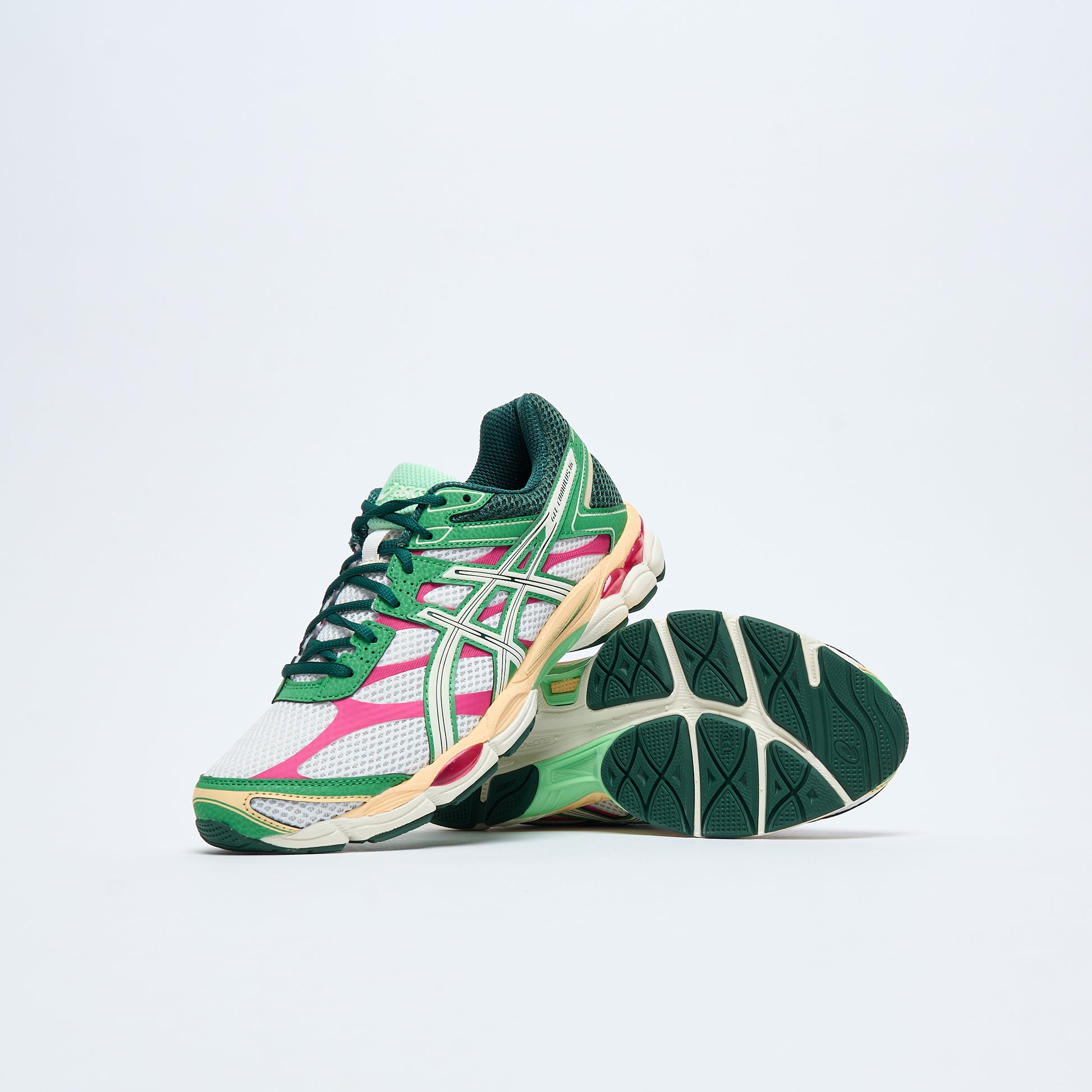Asics Sportstyle - Gel-Cumulus 16 (Cream/Ivroy)