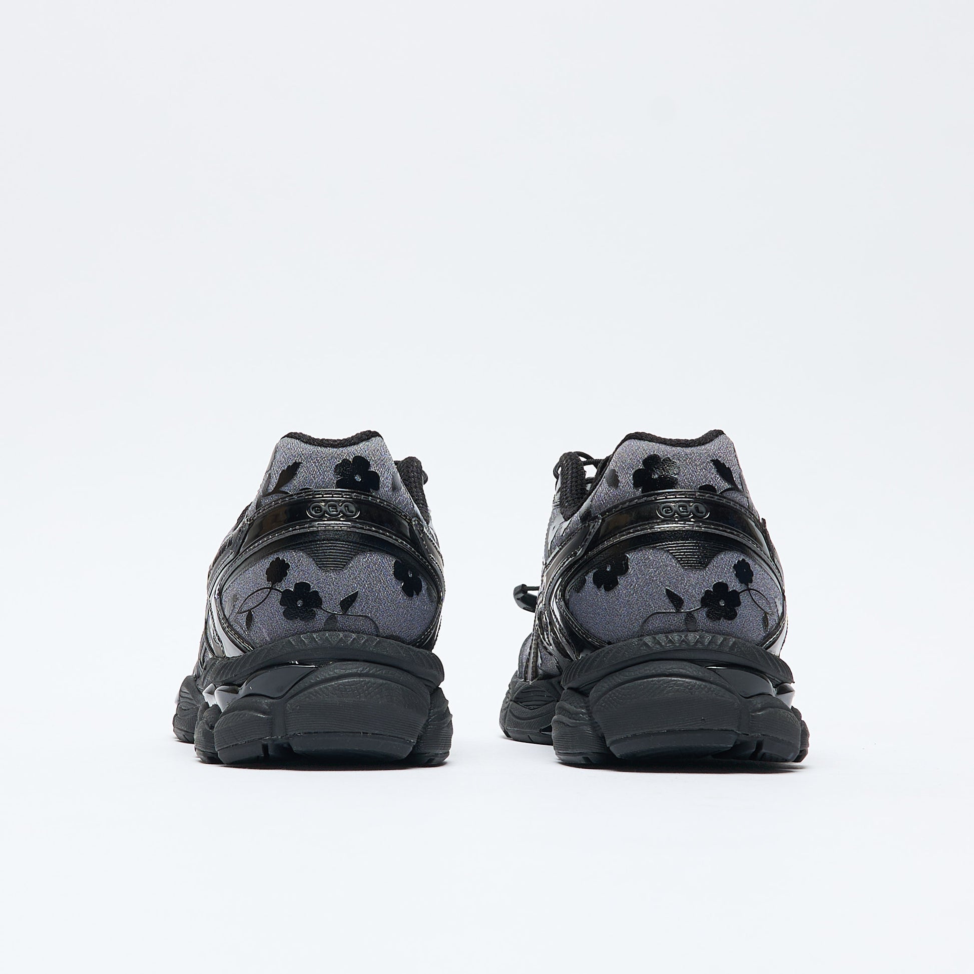 Asics Sportstyle - Gel-Cumulus 16 SSCB Cecilie Bahnsen (Black)