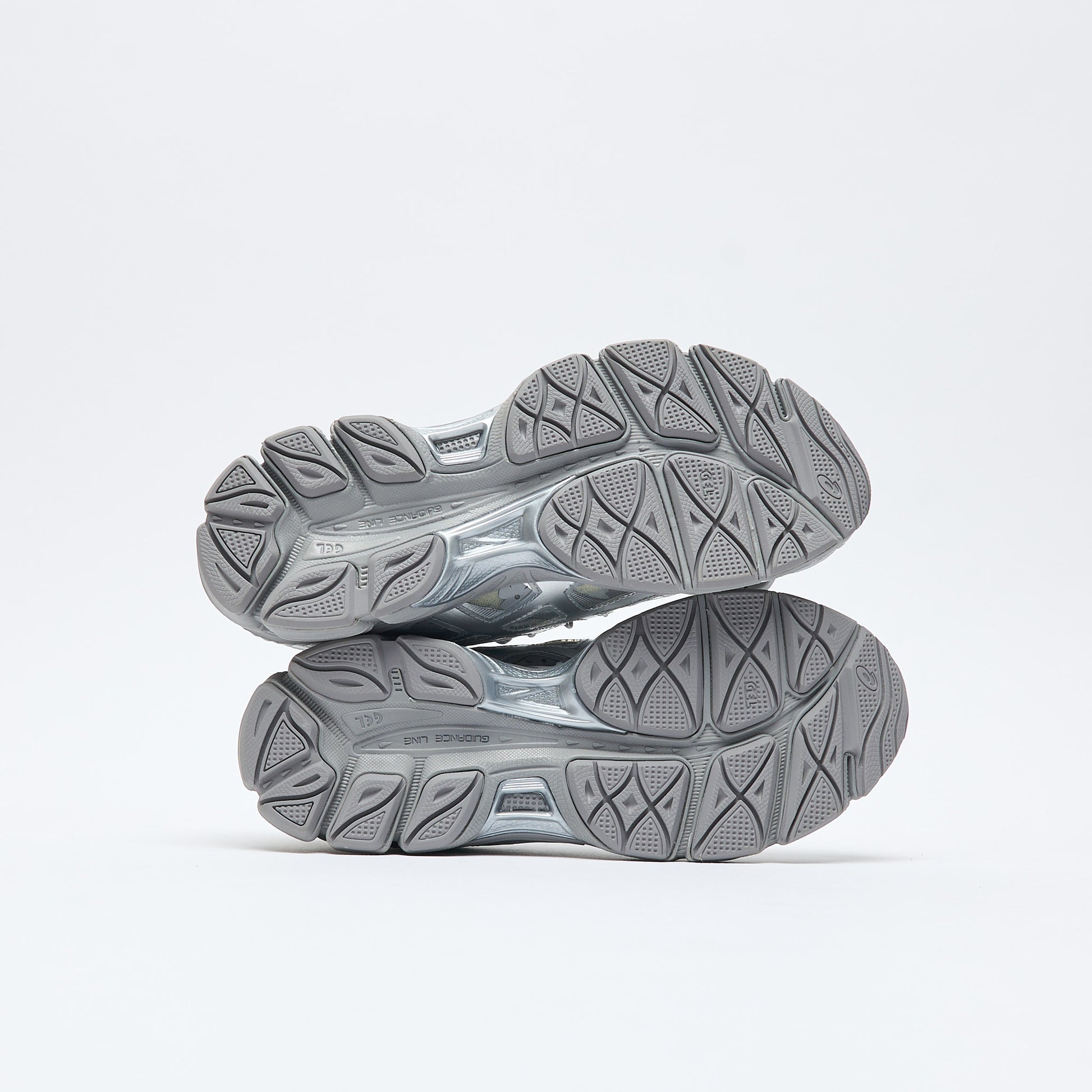Asics Sportstyle - Gel-Cumulus 16 SSCB Cecilie Bahnsen (Glacier Grey)