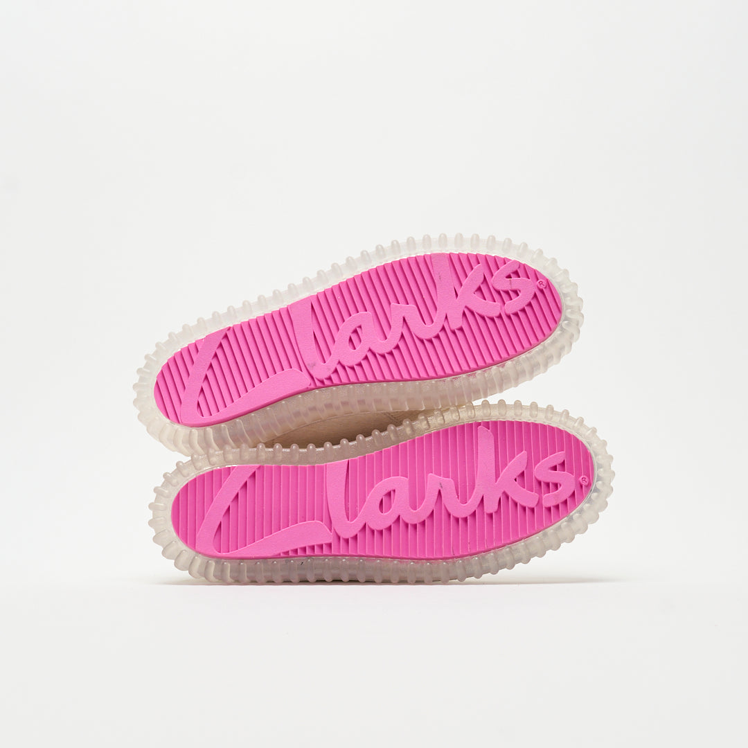 Bisous x Clarks Originals - Torhill Hi (White Interest)