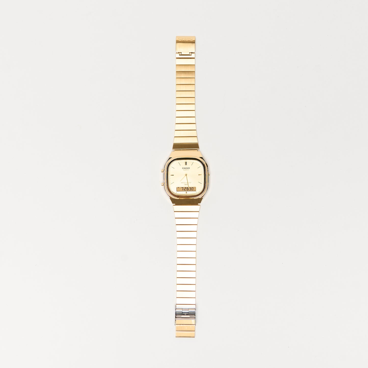 Montres - CASIO AQ-240E-9AEF