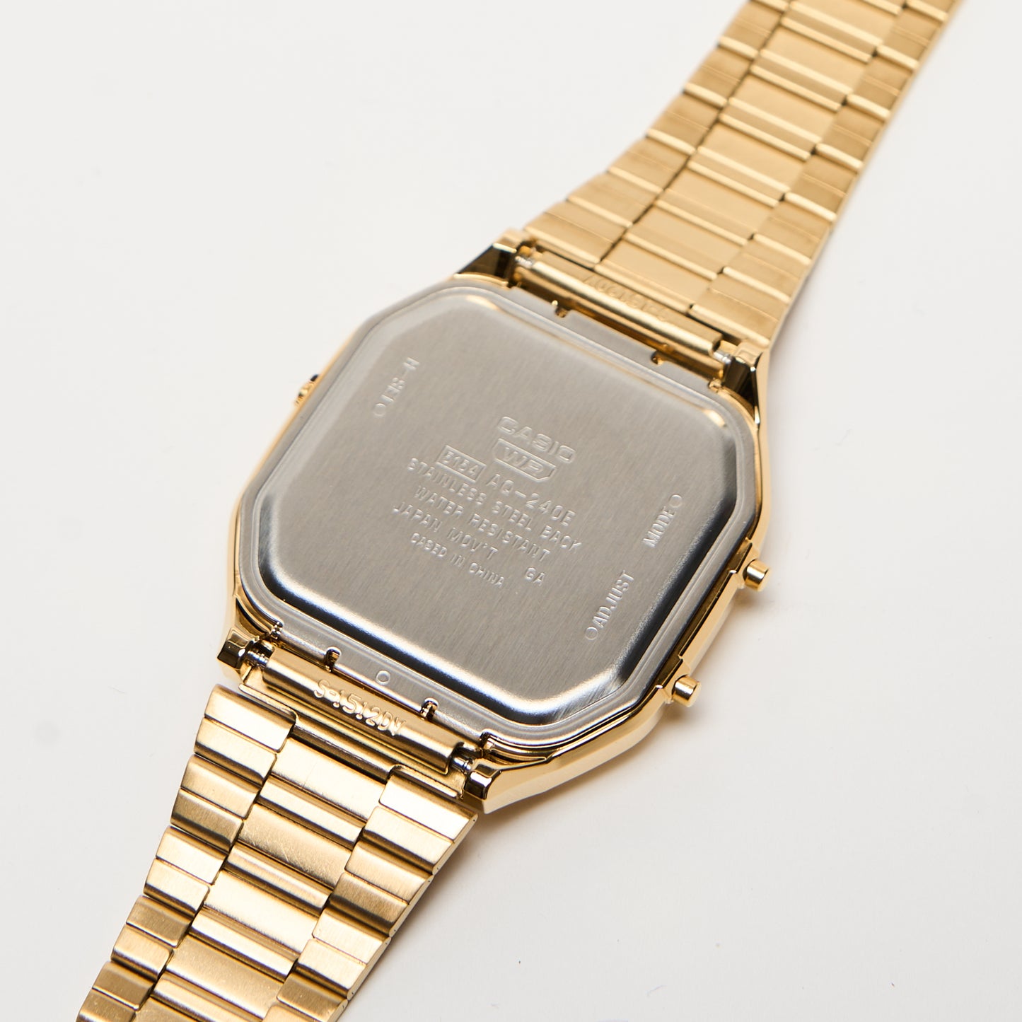 Montres - CASIO AQ-240E-9AEF