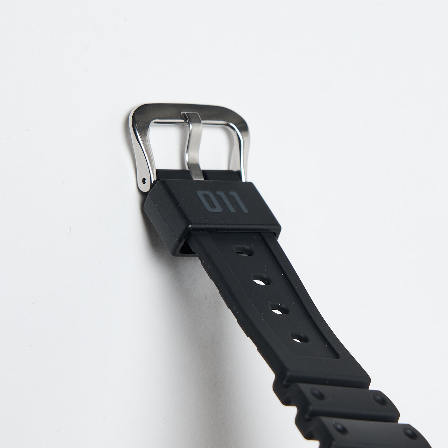 Stranger Things x Casio G-Shock- DW-5600STT-1ER