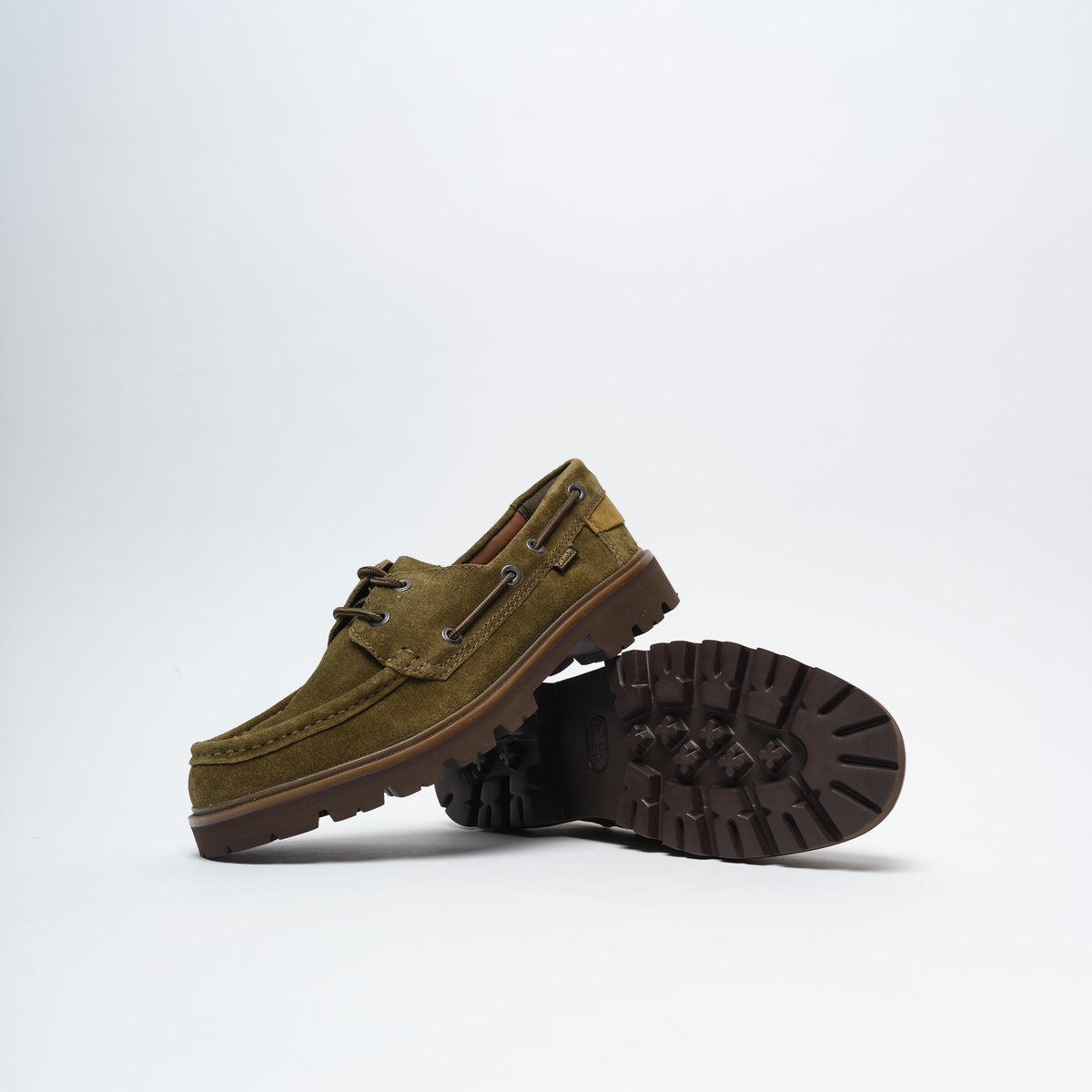 Clarks Signature Cleyhill Boat Suede Men Moss