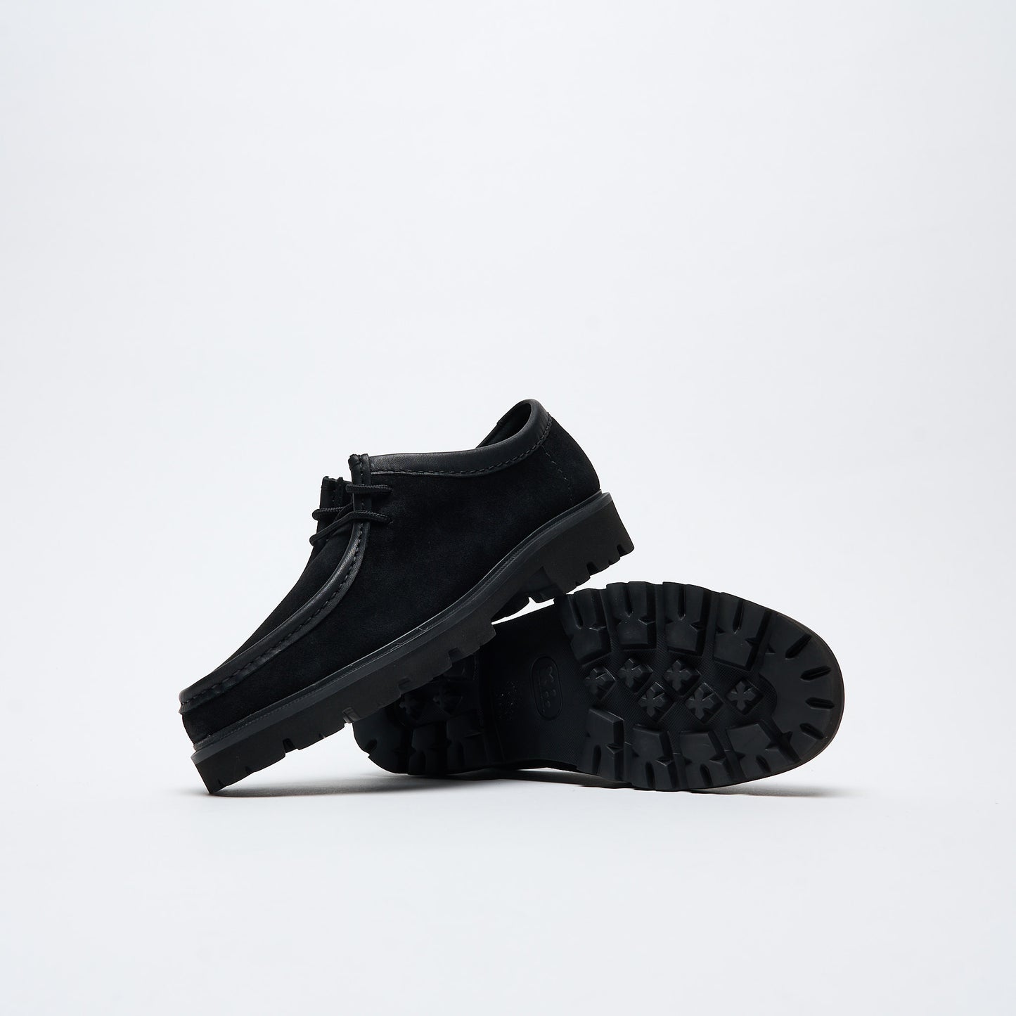 Clarks Signature - Cleyhill Seam Suede (Black)