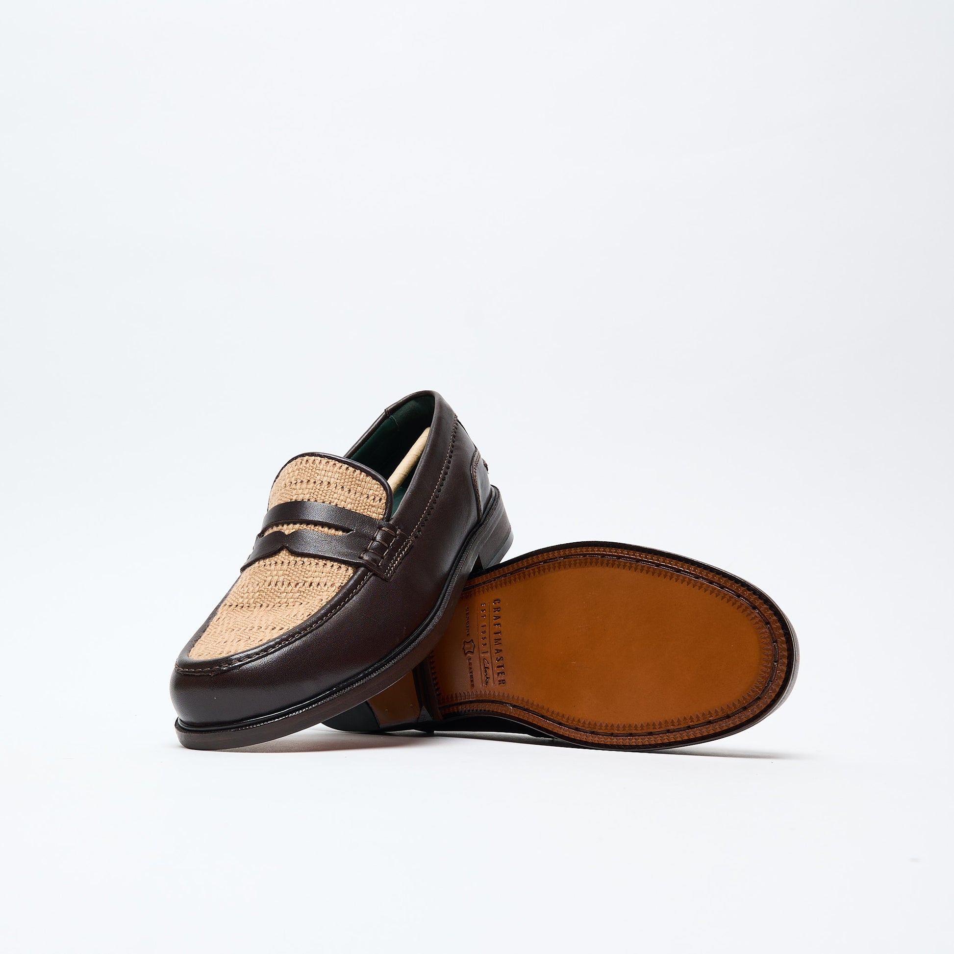 Clarks Signature - Men Craftjames Low Leather (Brown/Interest)