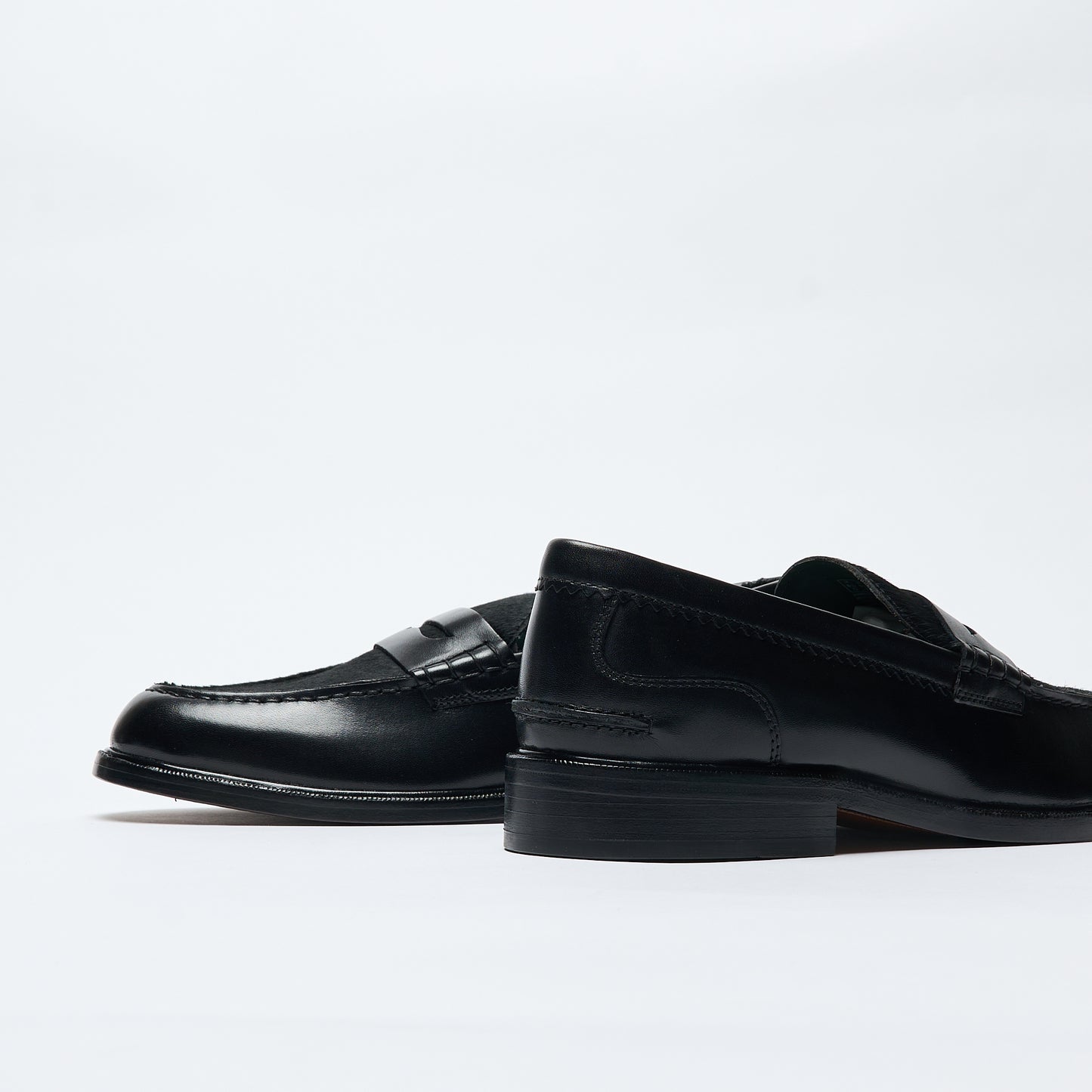 Clarks Signature - Craftjames Low (Black/Black)