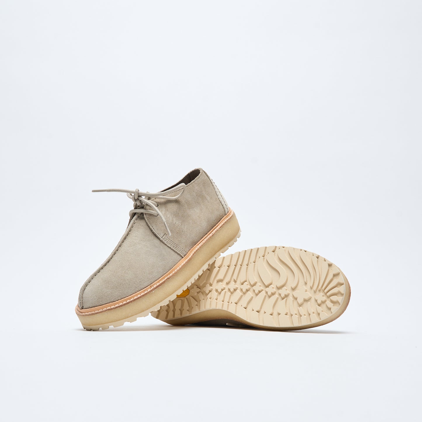 Ronnie Fieg x Clarks Originals -Trek King 8th Street (Sand Suede)