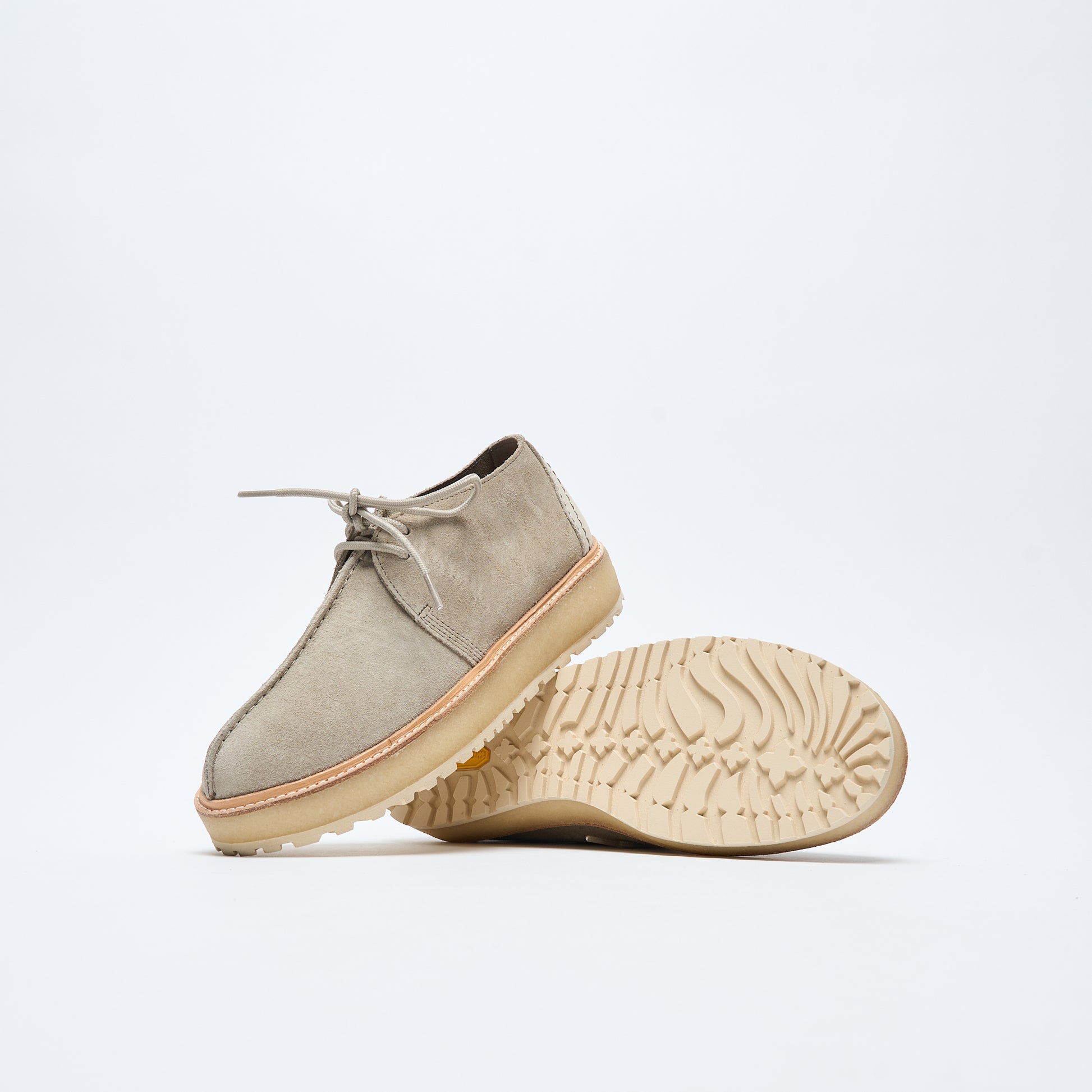 Ronnie Fieg x Clarks Originals -Trek King 8th Street (Sand Suede)