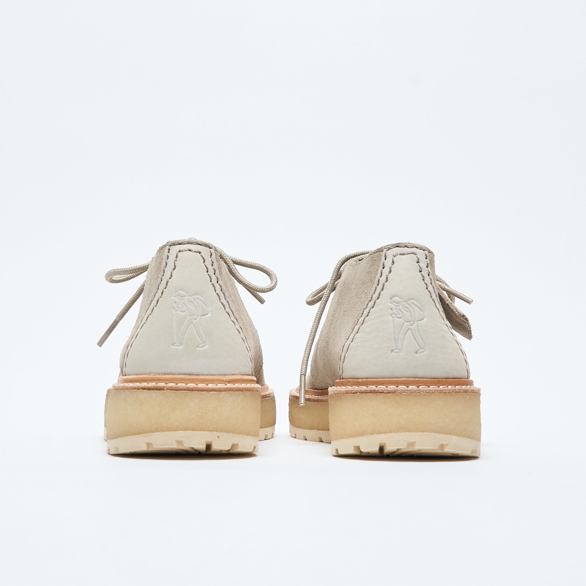 Ronnie Fieg x Clarks Originals -Trek King 8th Street (Sand Suede)