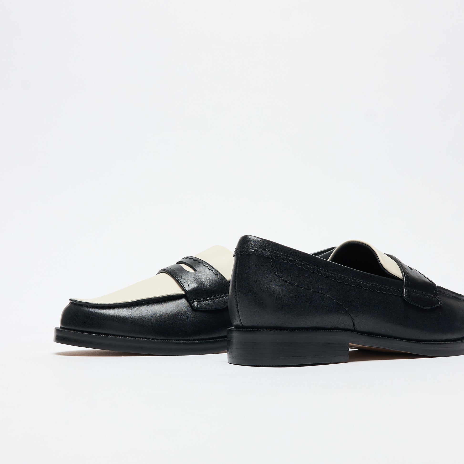 Clarks Signature - Straven Edge Leather Women (Black Combi)
